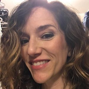 Meet your Posher, Courtney